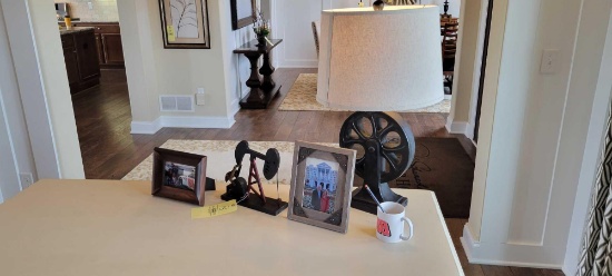 Composite pully style lamp, oil derrick decor, frames and mug