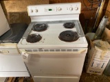 General Electric 4 Burner Stove And Oven