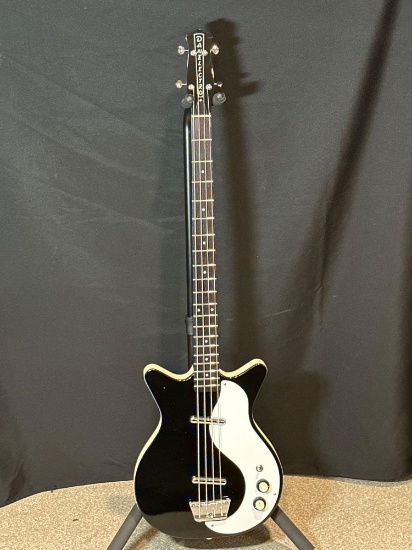 Danelectro Model 59DC Long Scale Bass