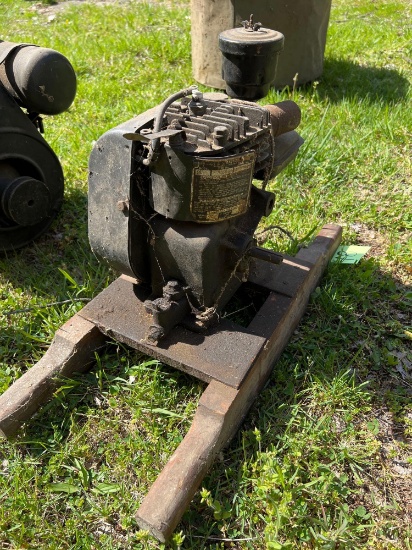 Briggs and Stratton Engine