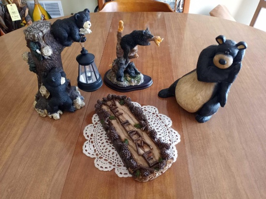 Bear themed figurines