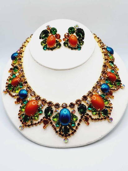 Gorgeous 1960s rhinestone necklace & earrings, attributed to Juliana