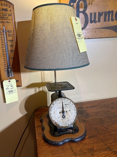 Columbia Scale Table Lamp