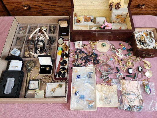 Vintage costume jewelry: pins, beads, necklace