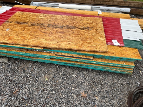 Plywood/Steel siding: Bunk of various sized OSB sheeting. Several full sheets. A few