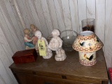 statues, lamps, decor
