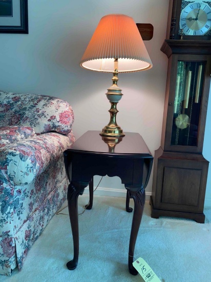 Pair of matching Queen Anne stands with matching lamps