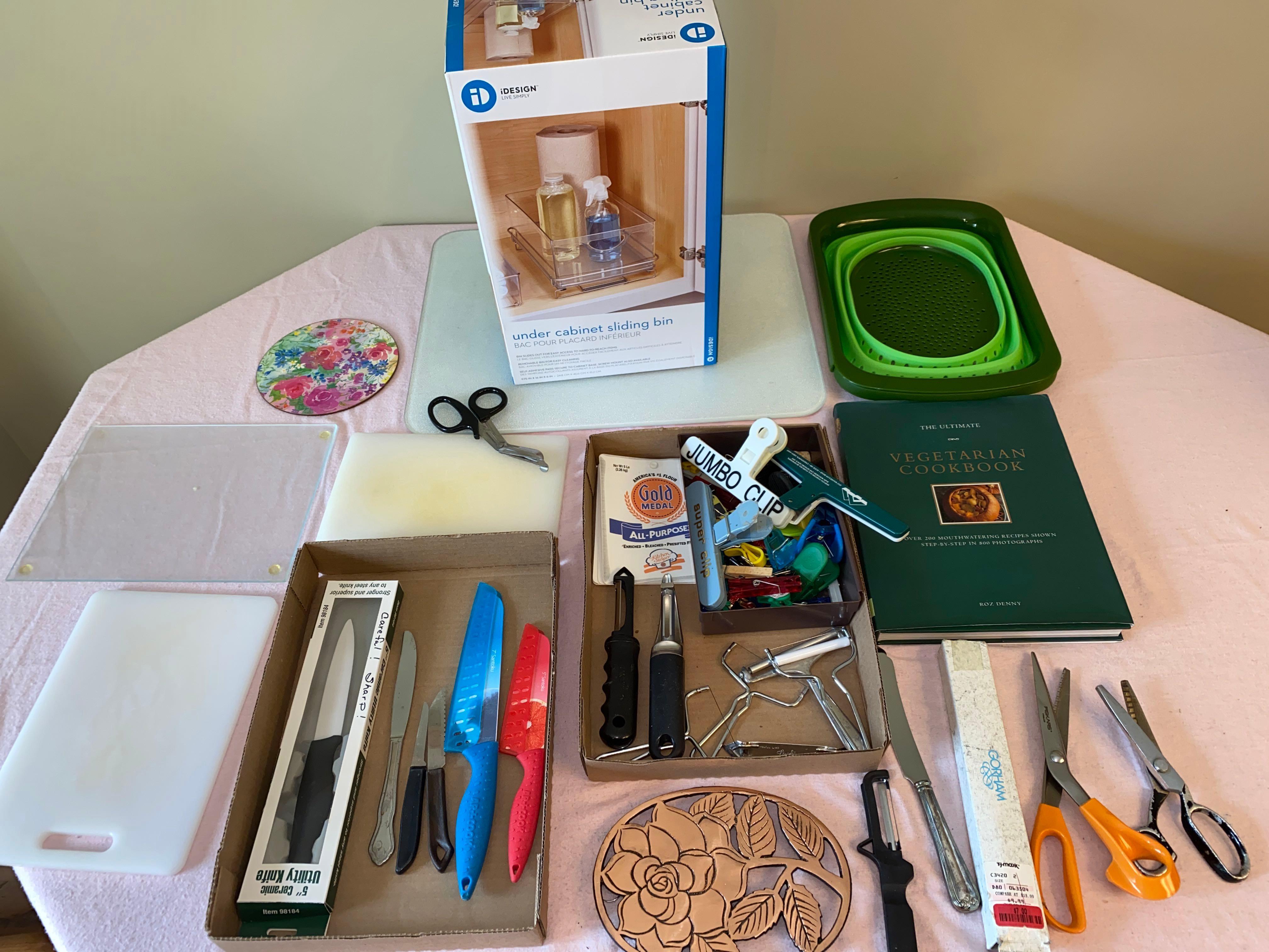 Under sliding bin, knives, scissors, Proxibid