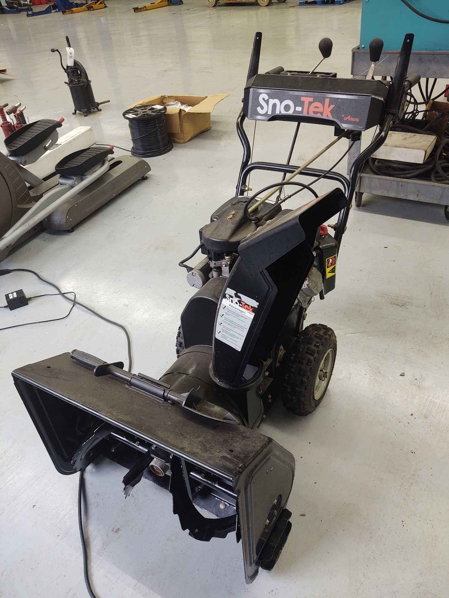 Ariens SnoTek 24" Snow Blower Proxibid