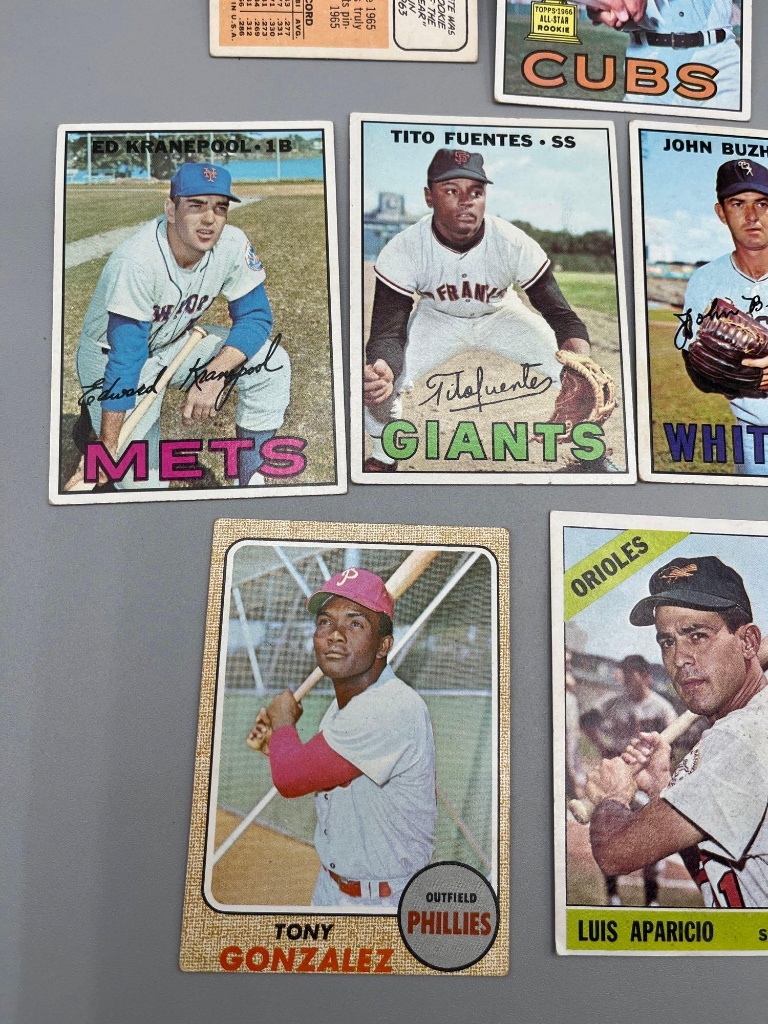 Vintage Baseball Cards, Pete Rose, Luis Aparicio and more