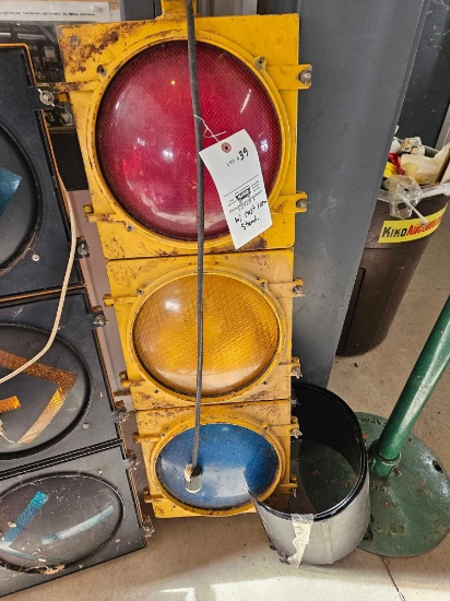 Metal traffic light with iron stand