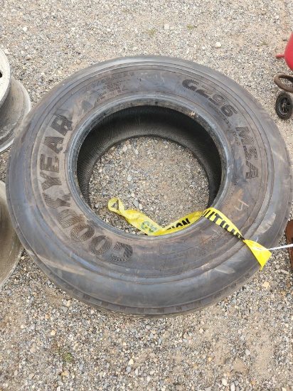 385/65R22.5 Semi Tire