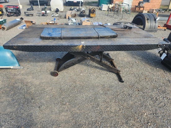 Hydraulic Lift Table works
