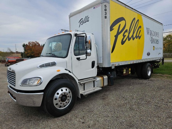 2017 Freightliner M2 24ft box truck