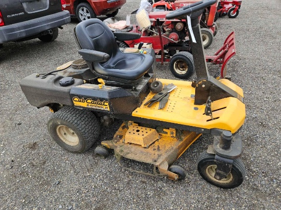 Cub Cadet 48in zero turn, runs