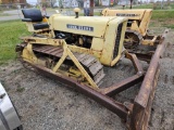 John Deere 440 dozer, 6volt, runs, pto, 3pt hitch, 2 way blade