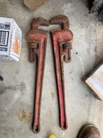 (2) Pipe wrenches