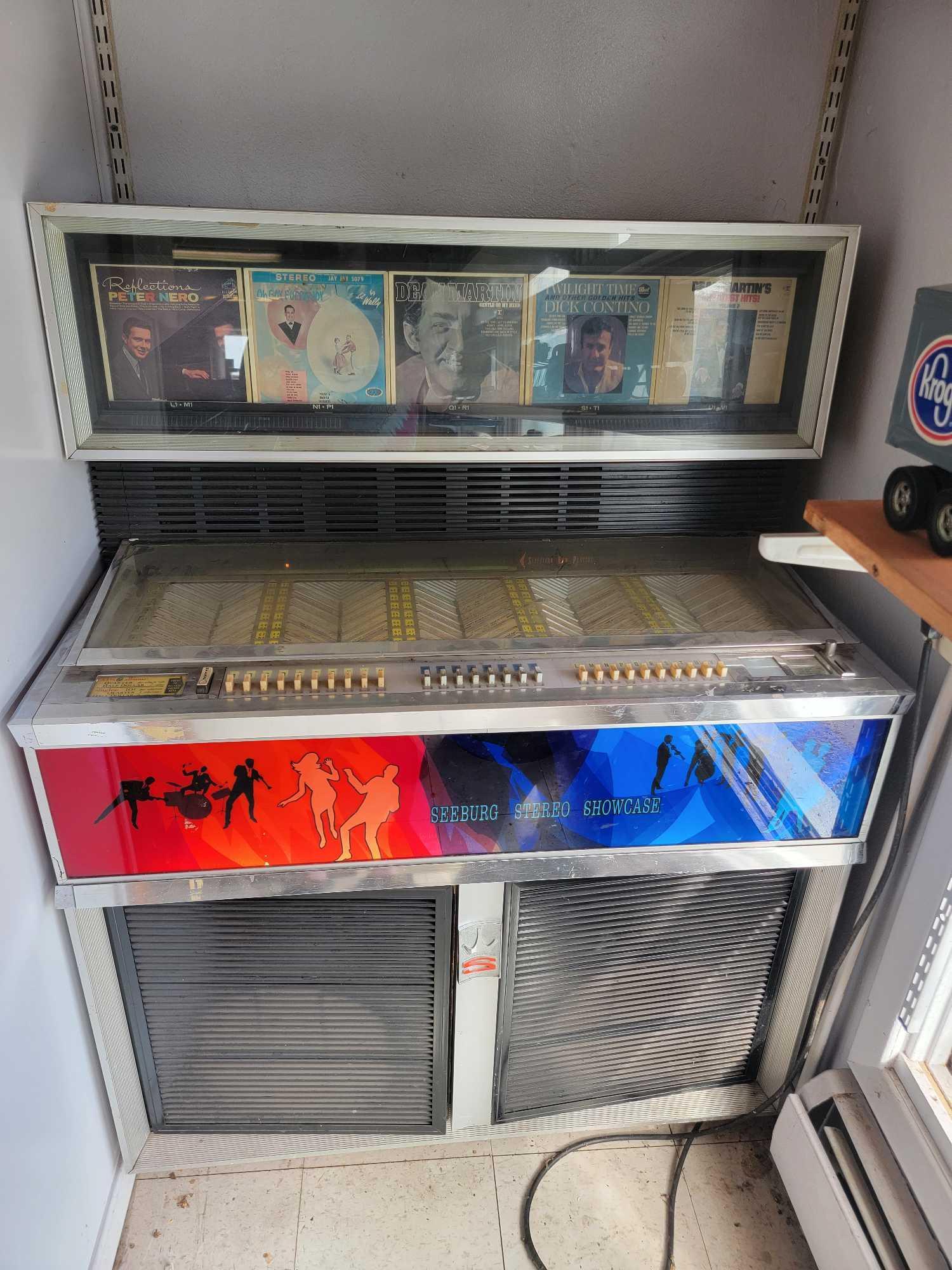 1960s Seeburg Stereo Showcase Jukebox Works | Proxibid