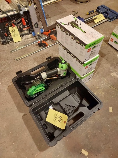 Stinger CS150B Pneumatic Cap Nailer w/ Cap Nails