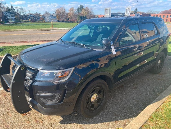 2017 Ford Explorer MPV , police trim v6, 135,015 miles
