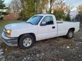 2004 Chevrolet Silverado 87,087 miles runs, needs battery