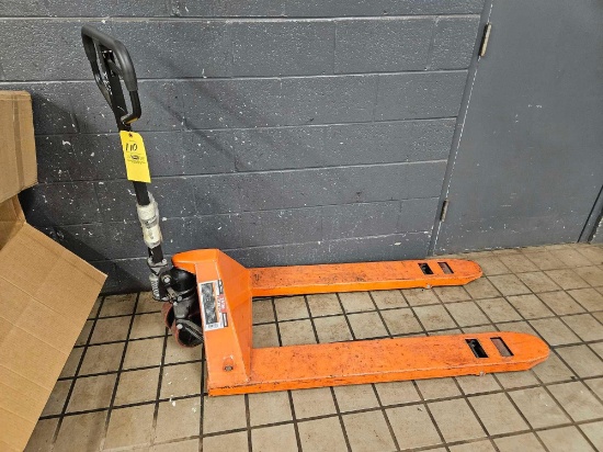 Haul Master 2.5 Ton Capacity Pallet Jack