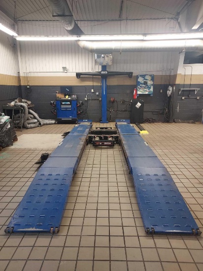 Hunter Engineering Co. GM Wheel Alignment System