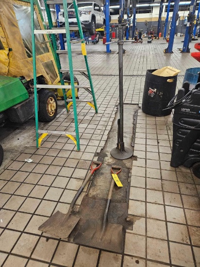 2 Shovels, Post Jack, & Squeegee