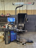 Hunter Hammerhead GM Dealer Tire Balancer with Weights
