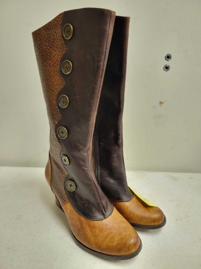 Lartiste size 38 boots