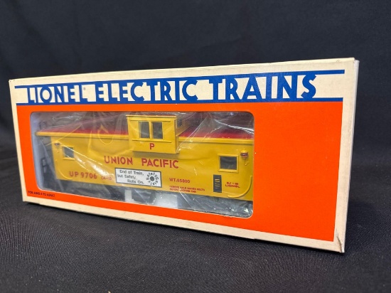 Lionel Union Pacific Caboose with smoke & illuminated interior 6-19706