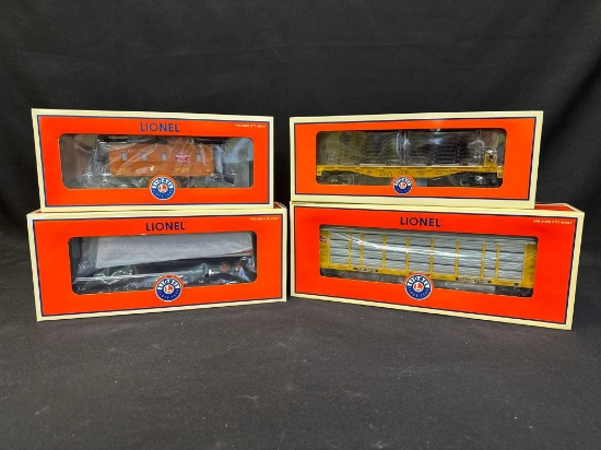 Lionel Milwaukee Railroad Club Assorted Cars, (4)