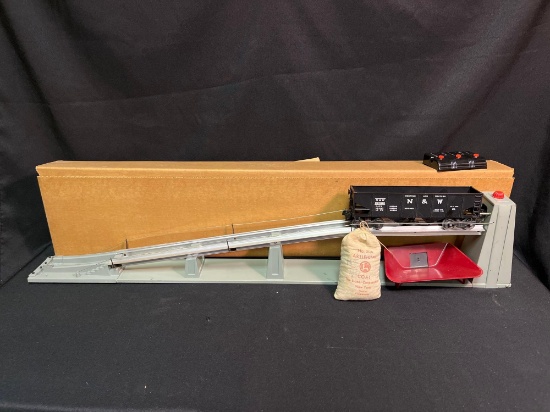 Lionel 456 Coal Ramp Set with Special Hopper Car 3456