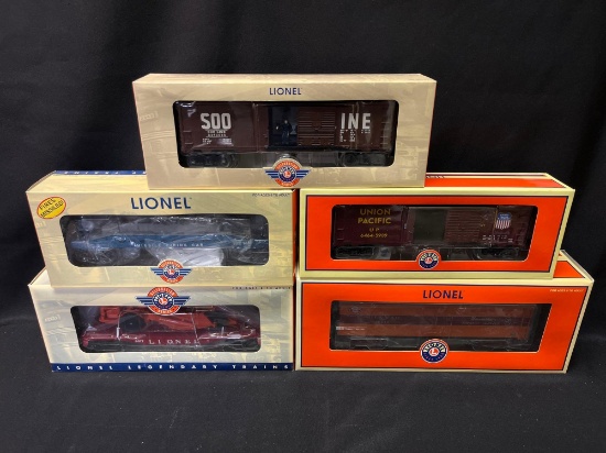 (5) Lionel Assorted Box Cars, Milk Cars, Trail Car