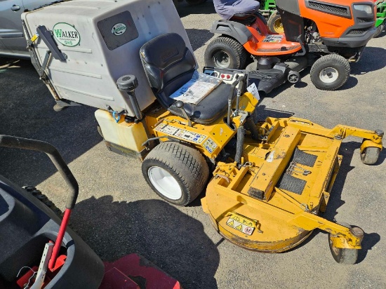 Walker commercial mower with bagger, runs
