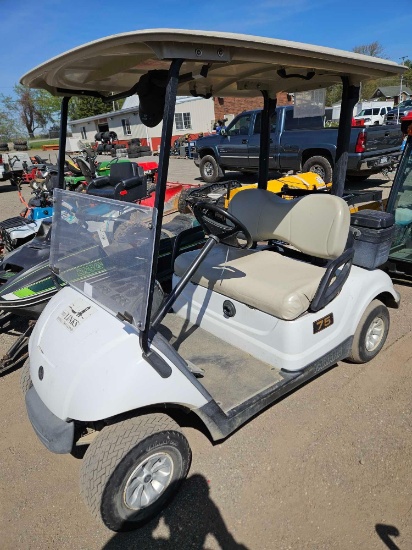 Yamaha electric golf cart with charger