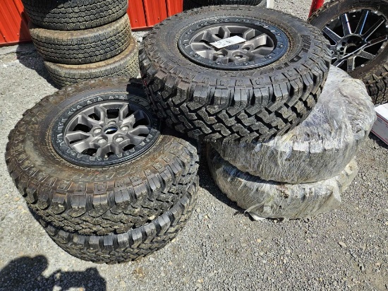 Set of 5 Falken LT285/70R17 tires