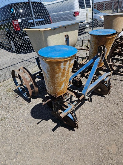 Ford 309 2 row corn planter