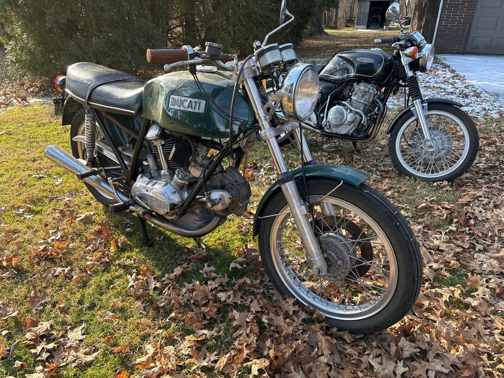 Estate sale with my dad's vintage motorcycle collection and parts : r ...
