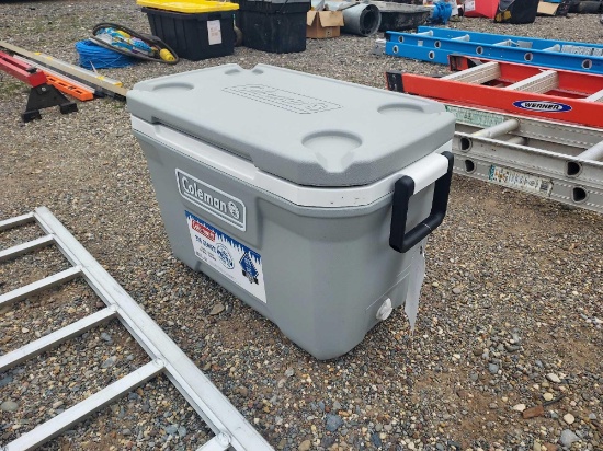 Like new Coleman cooler.