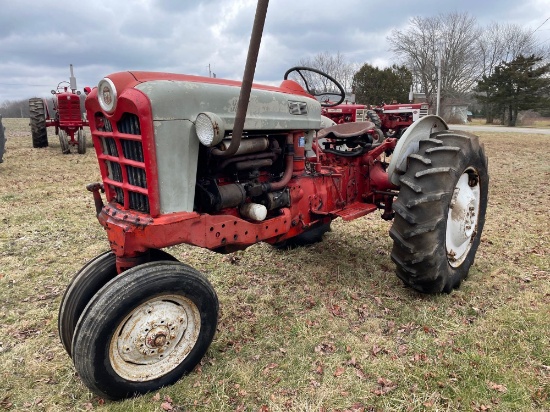 Ford 901, 3 pt, gas, pwr steering