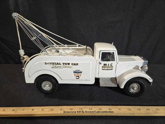 Smith Miller National Automobile Club Official Tow Car Truck