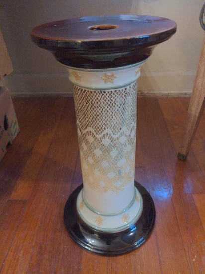 Wardle English Ceramic Pedestal