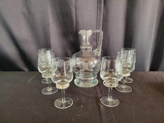 Vintage MCM etched wine decanter with 6 glasses