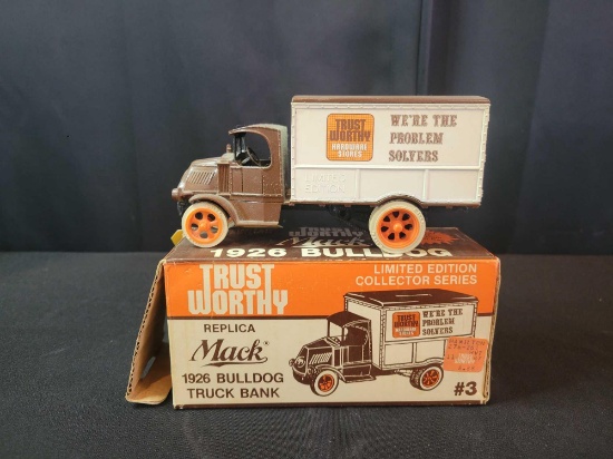 Trustworthy replica Mack 1926 Bulldog truck bank with box