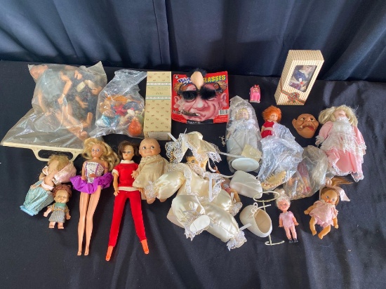 Vintage Dolls & Toys