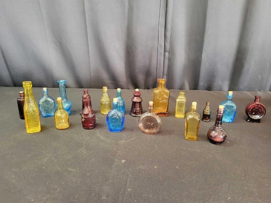 Box lot of vintage advertising and collectible minature bottles