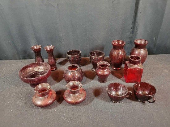 Box lot of misc red glassware, vases, cups, bowl