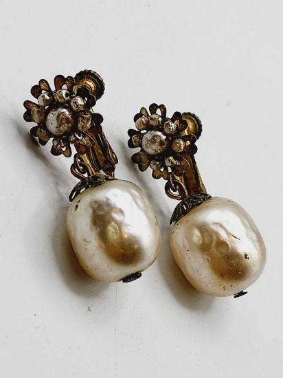Vintage Miriam Haskell faux pearl dangle earrings