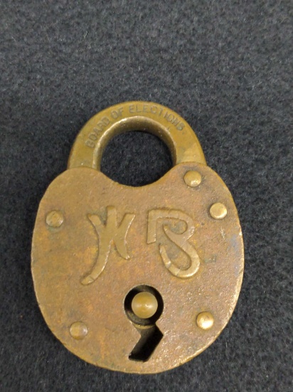 WB Wilson Bohannan brass padlock